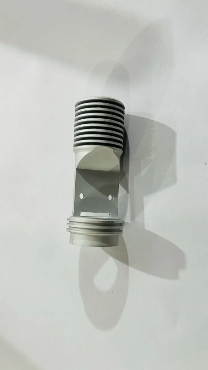 Aluminium finned enclosure — Turned, milled & drilled