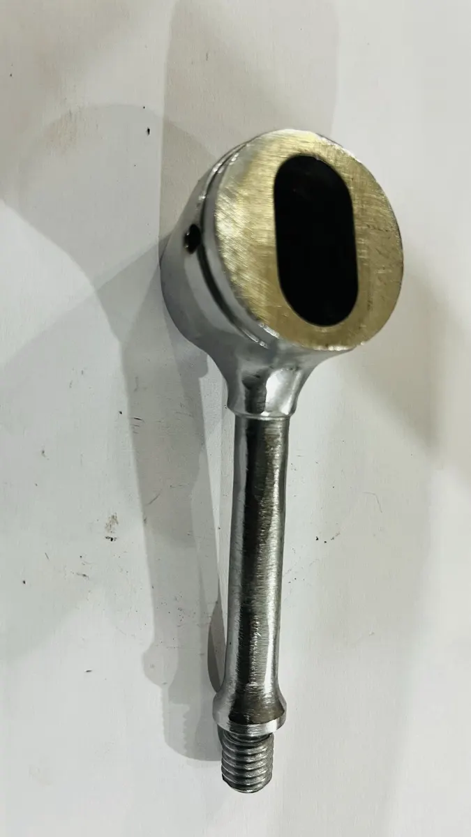 Chrome-plated handle body — Brass insert, turned & buffed
